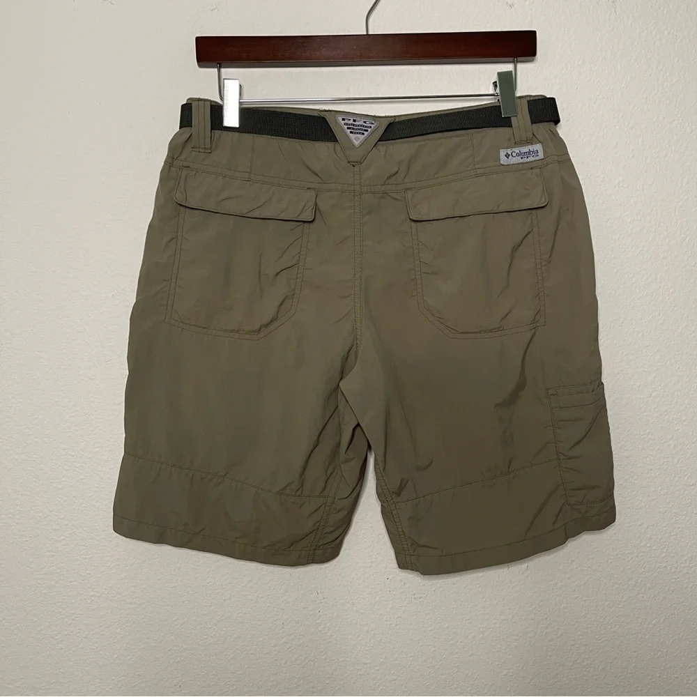 Columbia Omni Shade Men PFG Bahama belted Shorts olive green size 34